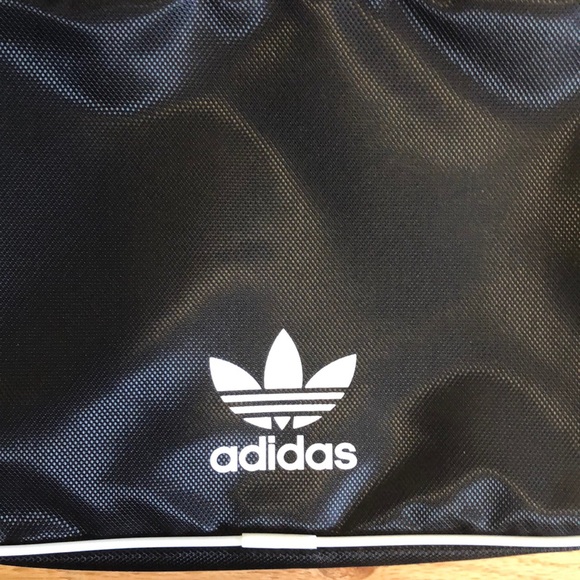 Adidas Originals Santiago Backpack NWT - Picture 3 of 7